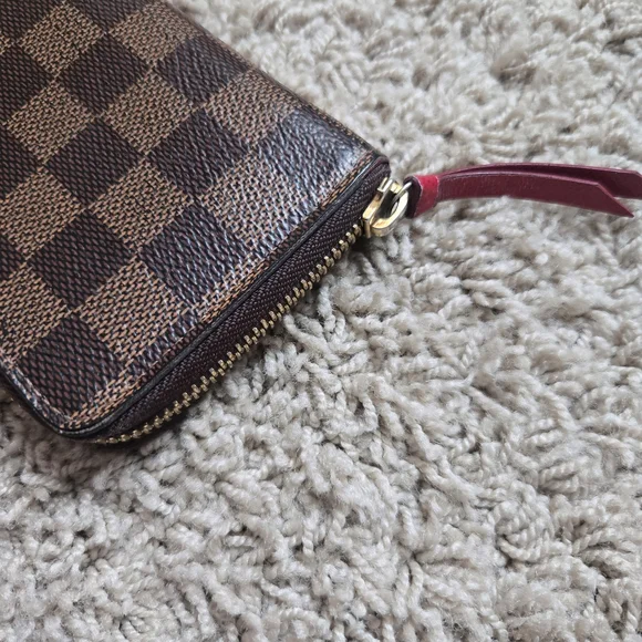 Louis Vuitton Wallet - Picture 5 of 14
